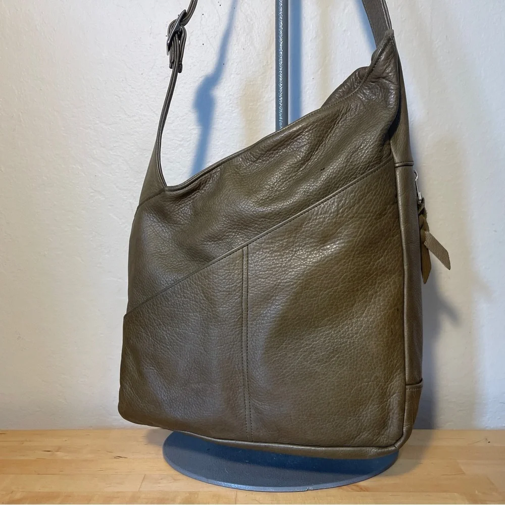 Sven USA Leather Carryall Bag Style 701 Avocato Green Angled Shoulder Bag